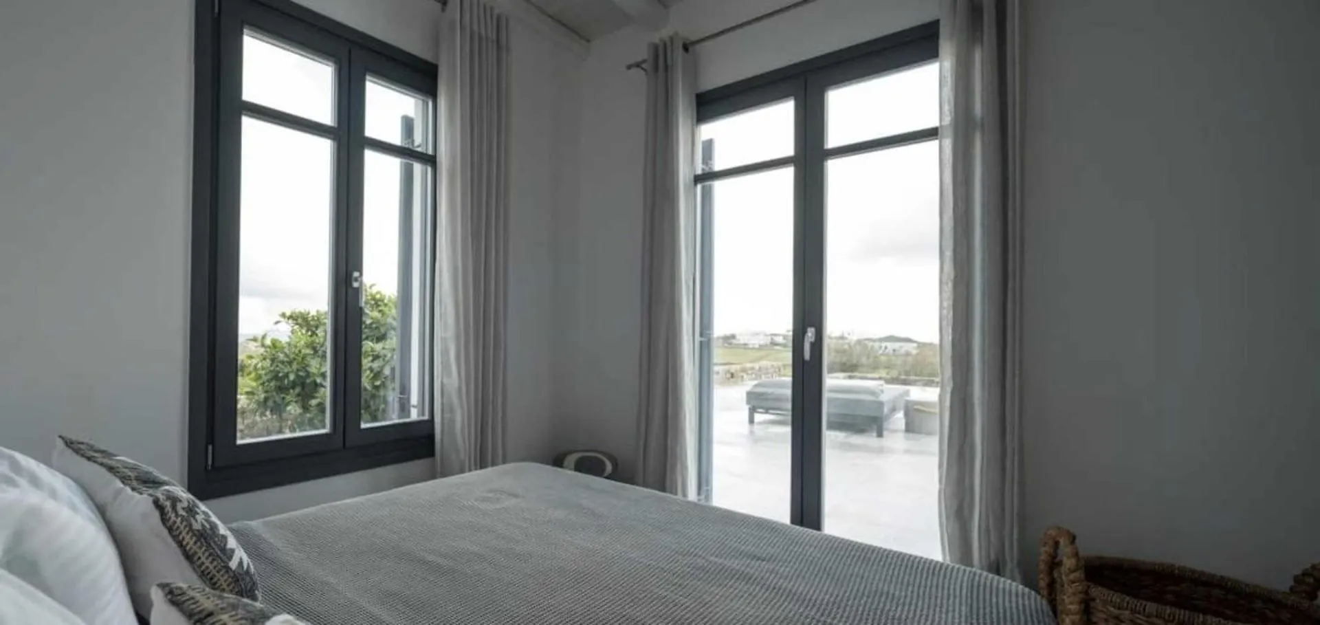 Myconian Platinum Senior & Deluxe Villas Kalafatis