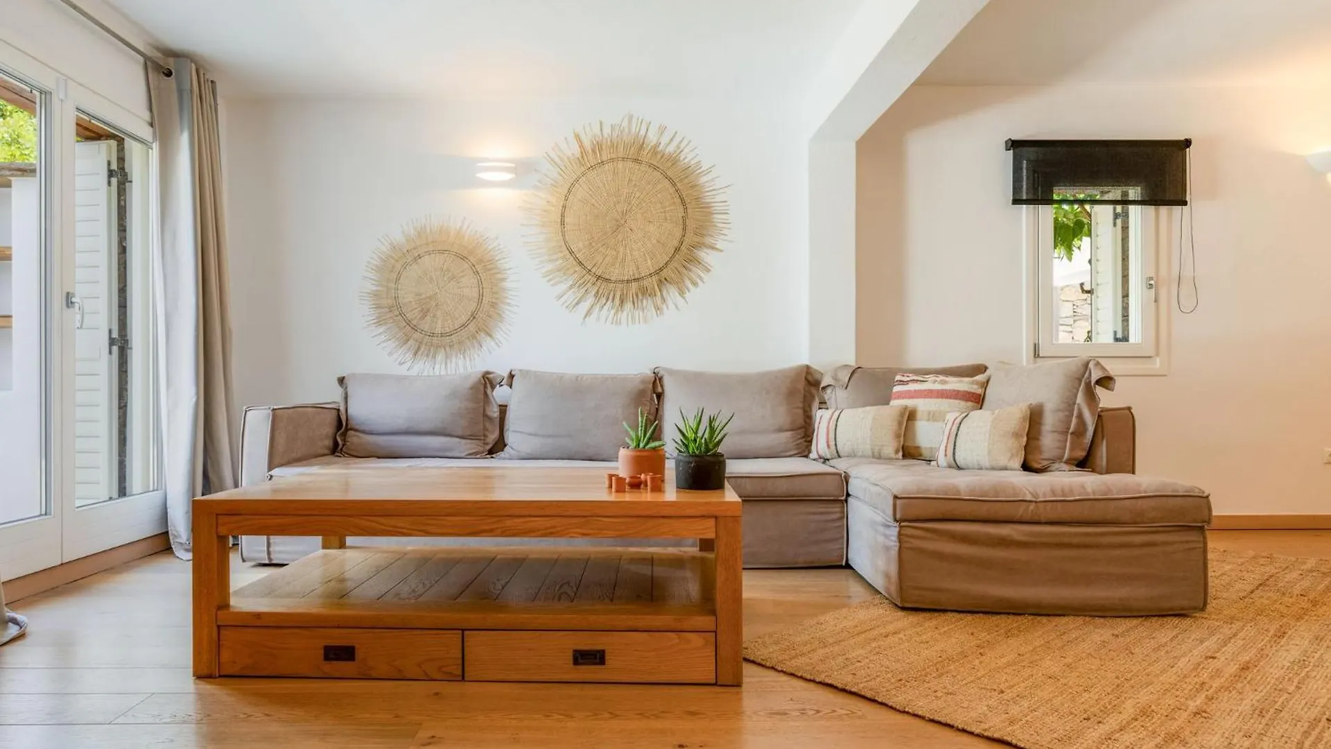 Myconian Platinum Senior & Deluxe Villas Kalafatis 0*,  Greece