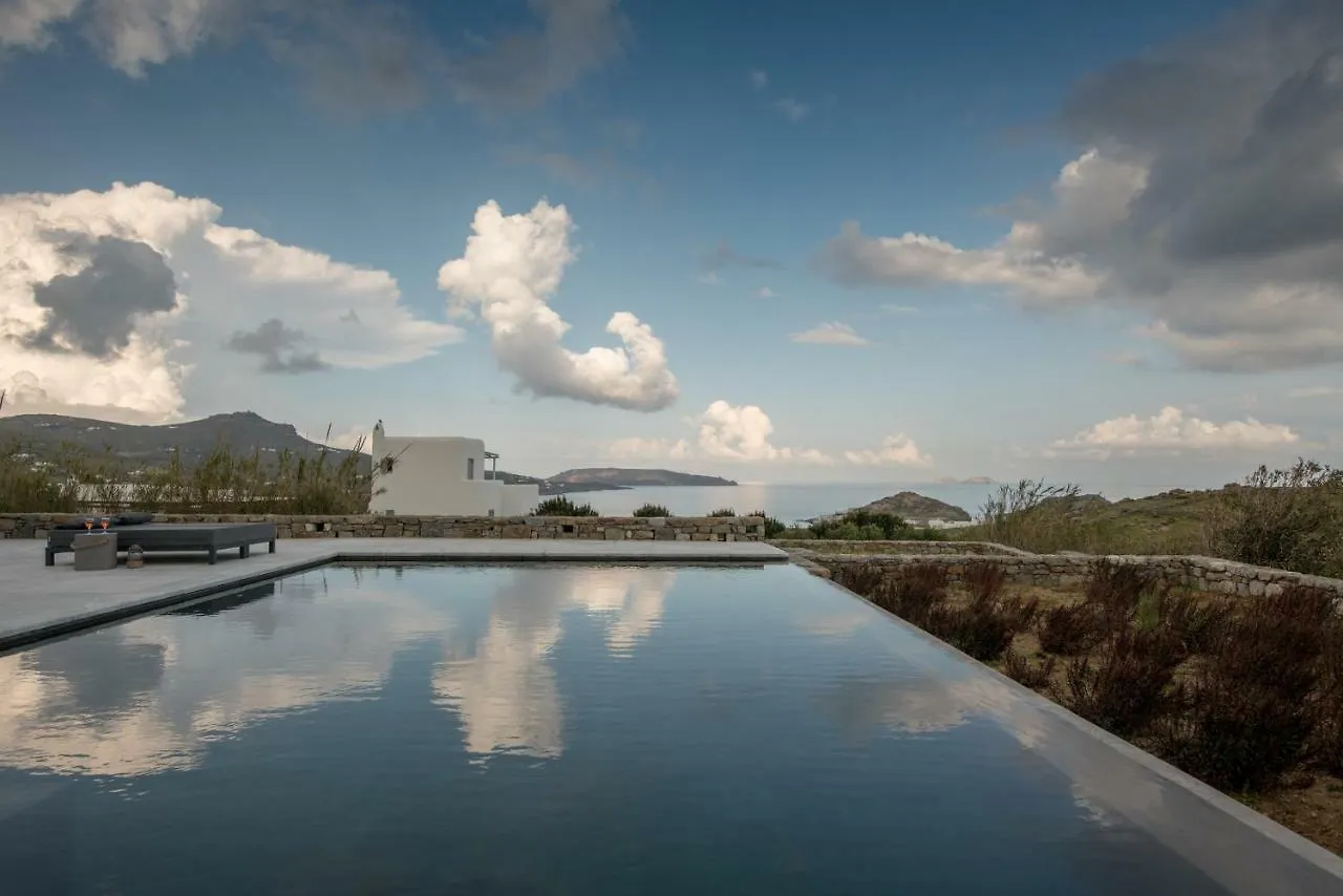Myconian Platinum Senior & Deluxe Villas Kalafatis Greece